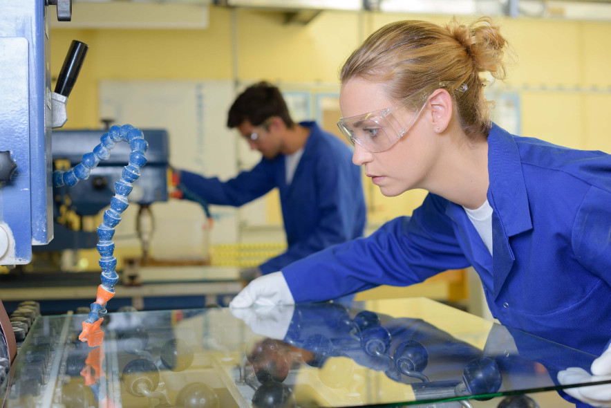 Template Produktionsmitarbeiter (m/w/d) bis zu 24,50 €/Std. von DEKRA Arbeit GmbH.