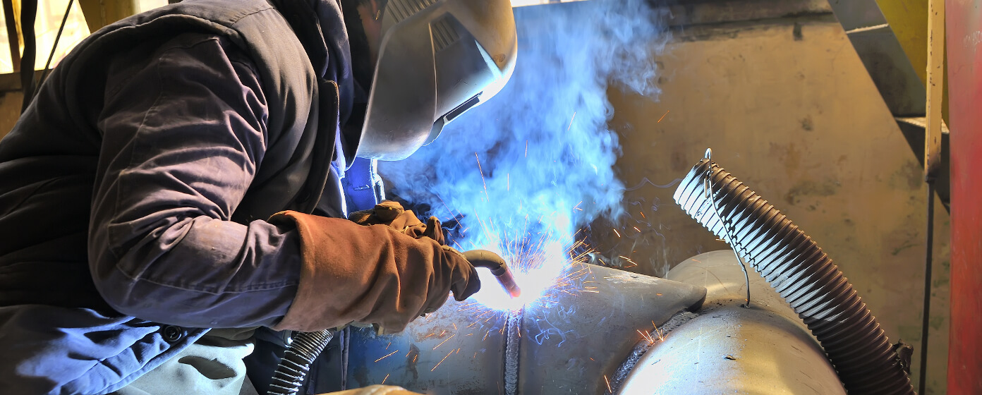 Header für Helfer/in im Bereich Metallbau (m/w/d)